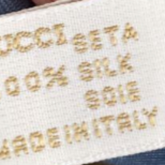 Gucci *Rare* Vintage Silk Scarf with letters - Picture 2 of 2